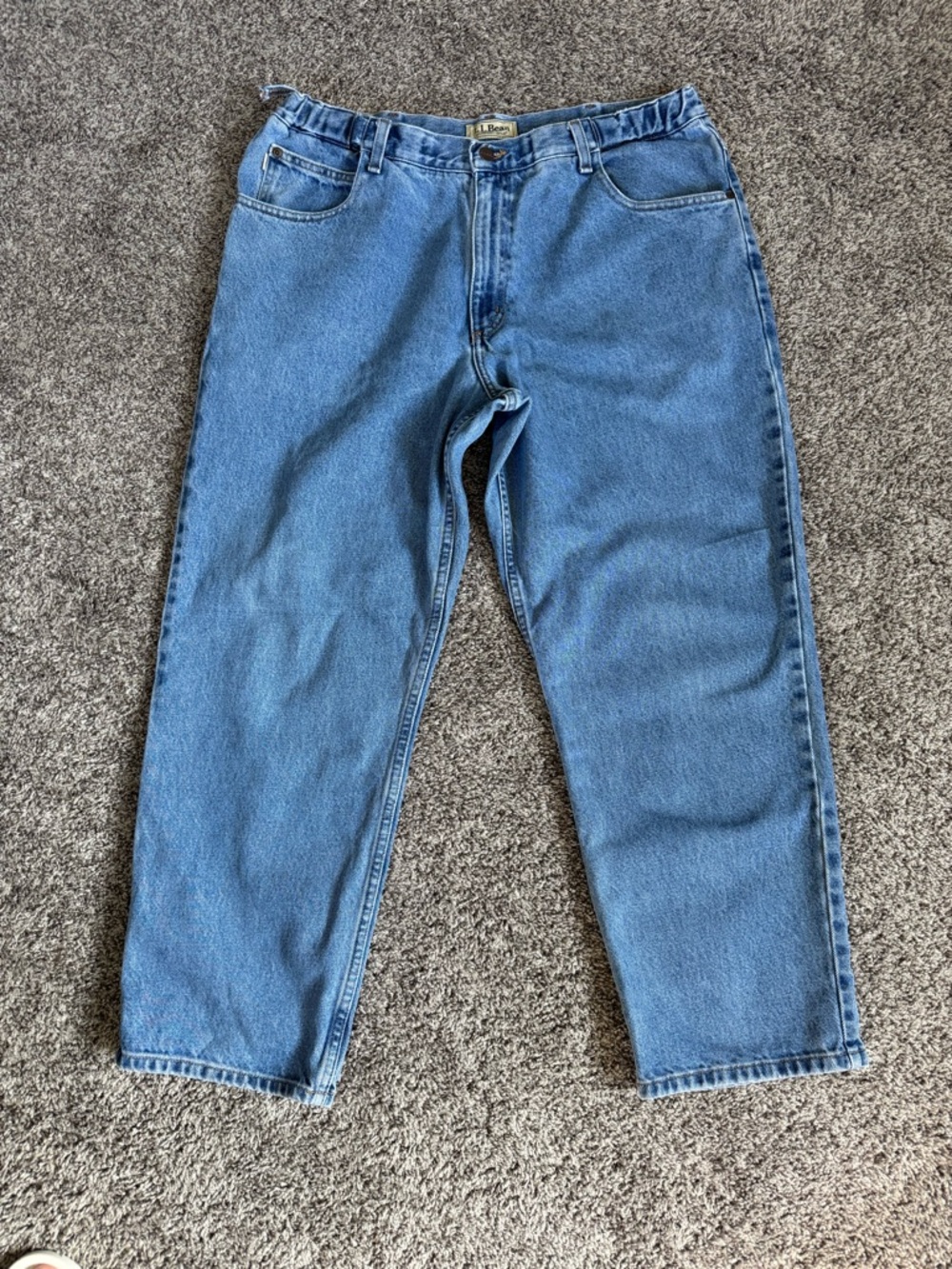 L.L. Bean Men's Straight Jeans in Light Blue Denim Size 38x29 (A-92)